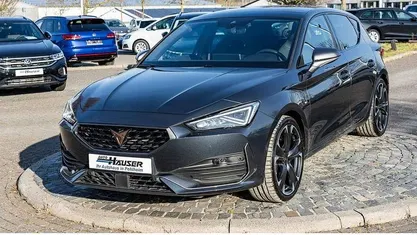 Grau Gebraucht 2023 Cupra Leon VZ Limousine | 31.985 € (Fairer Preis)