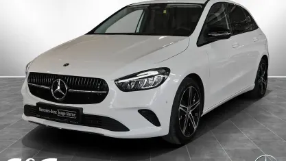 Gebraucht Mercedes B200 Night 163 PS (119 kW) 2025 Unilack polarweiß Kleinwagen