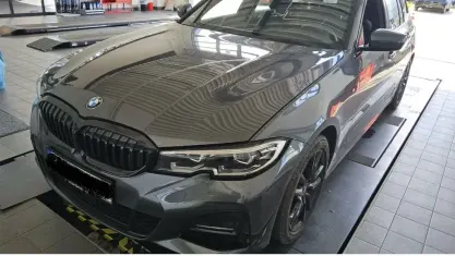 Używany BMW 330 M Sport 286 KM (210 kW) 2021 Szary Kombi