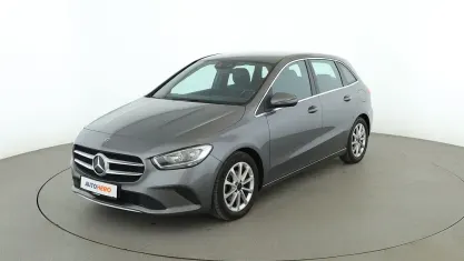 Gebraucht Mercedes B180 Progressive 136 PS (100 kW) 2021 Grau Kleinwagen