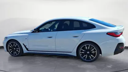 Gebraucht BMW M440 M Sport 374 PS (275 kW) 2023 Weiß Coupé
