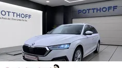 Weiss Gebraucht 2023 Skoda Octavia Style Kombi | 19.221 € (Guter Preis)