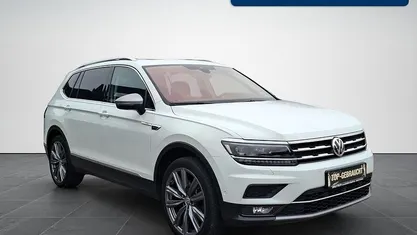 Gebraucht VW Tiguan Allspace Highline 239 PS (175 kW) 2018 Pure white SUV