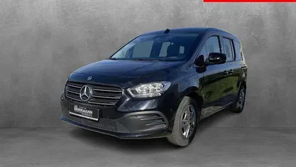 Loparitschwarz Gebraucht 2024 Mercedes T180 Style Van / Kleinbus | 26.490 € (Fairer Preis)
