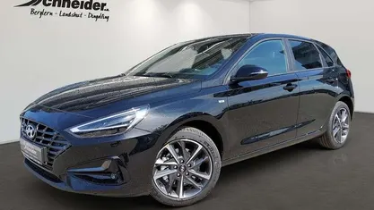 Abyss black Gebraucht 2025 Hyundai i30 Advantage Limousine | 22.590 € (Fairer Preis)
