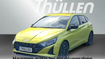 Neu Hyundai i20 Blackline 90 PS (66 kW) 2026 Grün Kleinwagen