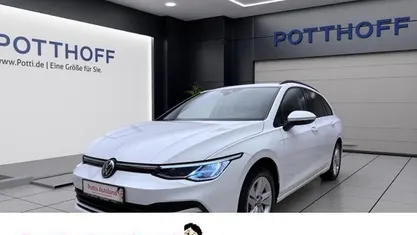 Gebraucht 2023 VW Golf VIII Life Kombi | 19.977 € (Fairer Preis)