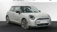Gebraucht 2024 Mini Cooper Kleinwagen | 27.888 € (Guter Preis)