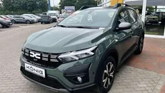 Safarigrüngrau Gebraucht 2024 Dacia Sandero Expression Kleinwagen | 15.698 € (Guter Preis)