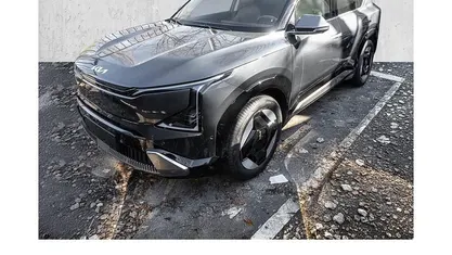 Neu Kia EV5 Earth 160 kW (218 PS) 2026 Grau SUV