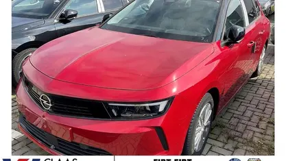 Rot Gebraucht 2023 Opel Astra Elegance Kombi | 19.990 € (Guter Preis)