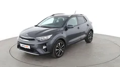 Grau Gebraucht 2019 Kia Stonic Vision SUV | 13.380 € (Fairer Preis)