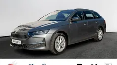 Gebraucht 2024 Skoda Octavia Selection Limousine | 30.990 € (Fairer Preis)