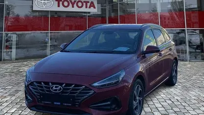 Rot Gebraucht 2021 Hyundai i30 Trend Kombi | 15.990 € (Guter Preis)