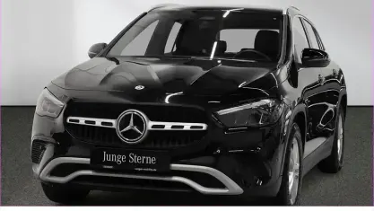 Gebraucht Mercedes GLA200 163 PS (119 kW) 2024 Unilack nachtschwarz SUV