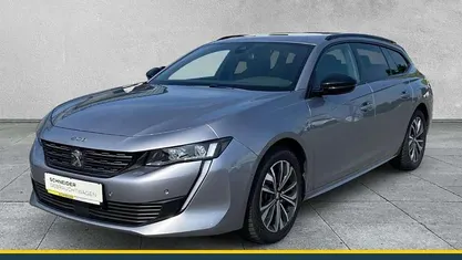 Grau Gebraucht 2023 Peugeot 508 SW Allure Kombi | 20.190 € (Guter Preis)