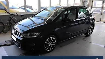 Occasion VW Golf Sportsvan Comfortline 110 PK (80 kW) 2014 Zwart MPV