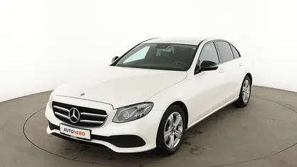 Gebraucht 2017 Mercedes E200 Avantgarde Limousine | 26.440 € (Fairer Preis)