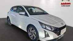 Atlas white / sol (weiss) Gebraucht 2024 Hyundai i20 Trend Kleinwagen | 18.985 € (Fairer Preis)