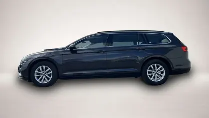 Gebraucht VW Passat Business 150 PS (110 kW) 2022 Grau Kombi