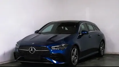 Gebraucht Mercedes CLA200 Shooting Brake AMG line 150 PS (110 kW) 2024 Metalliclack spektralblau Kombi