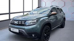 Zedergrün (metallic) Gebraucht 2023 Dacia Duster Extreme SUV | 19.990 € (Fairer Preis)