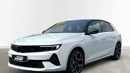 Weiß Gebraucht 2025 Opel Astra Limousine | 26.990 € (Guter Preis)