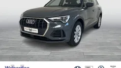Nanograu, metallic Gebraucht 2023 Audi Q3 Ambiente SUV | 36.900 € (Fairer Preis)