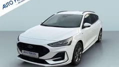 Frozen white Gebraucht 2024 Ford Focus ST-Line Kombi | 26.350 € (Fairer Preis)