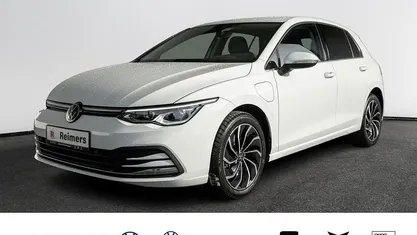 Usado VW Golf VIII Style 204 HP (150 kW) 2022 Branco Sedan