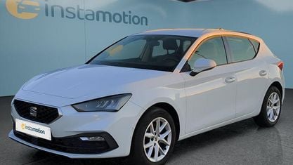 Używany Seat Leon 110 KM (80 kW) 2022 Biały Hatchback