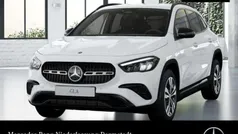 Polarweiß Gebraucht 2025 Mercedes GLA200 Progressive SUV | 42.290 € (Fairer Preis)
