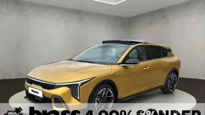 Nuova Kia K4 179 CV (131 kW) 2026 Oro Berlina
