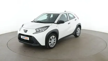 Gebraucht Toyota Aygo X 72 PS (52 kW) 2023 Weiß SUV