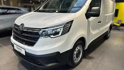 Weiß Gebraucht 2025 Renault Trafic Komfort Van / Kleinbus | 27.290 € (Fairer Preis)