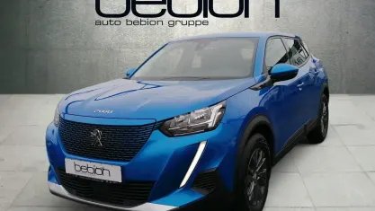 Gebraucht Peugeot e-2008 Active 100 kW (136 PS) 2021 Blau SUV