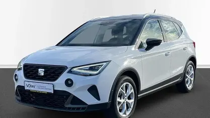Weiß Gebraucht 2024 Seat Arona FR SUV | 22.450 € (Fairer Preis)