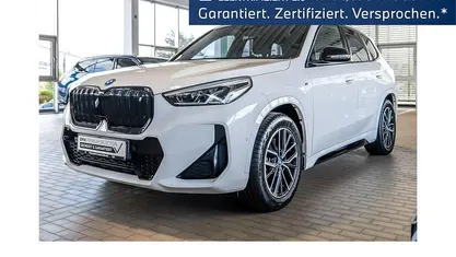 Gebraucht BMW iX1 M Sport 230 kW (313 PS) 2023 Weiß SUV