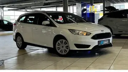 Gebraucht Ford Focus Trend 100 PS (73 kW) 2018 Weiß Kombi