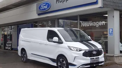 Frozen white Neu 2025 Ford Transit Custom Sport Van / Kleinbus | 45.950 € (Superpreis)