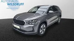 Graphite grau metallic Gebraucht 2024 Skoda Kodiaq Selection SUV | 41.890 € (Fairer Preis)