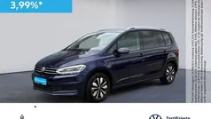 Atlantik blue metallic Gebraucht 2024 VW Touran Move Van / Kleinbus | 34.940 € (Guter Preis)