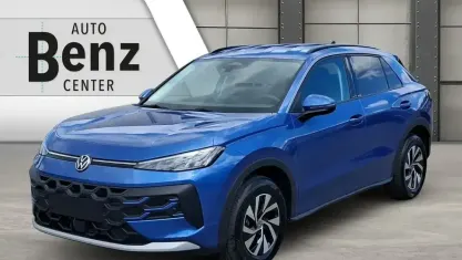 Neu VW T-Roc Life 150 PS (110 kW) 2026 Blau SUV