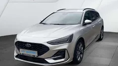 Polarsilber metallic Gebraucht 2025 Ford Focus ST-Line Kombi | 29.990 € (Fairer Preis)