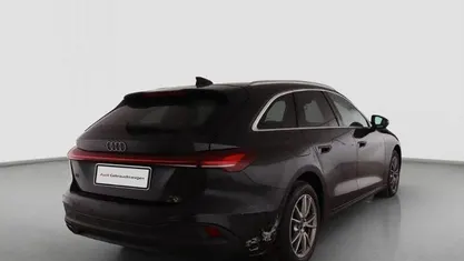 Gebraucht Audi A5 Sport 204 PS (150 kW) 2025 Schwarz Kombi