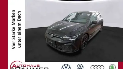 Second-hand VW Golf VIII GTI 245 CP (180 kW) 2024 Negru Berlinǎ