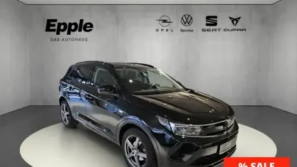 Gebraucht Opel Grandland X 131 PS (96 kW) 2023 Schwarz SUV