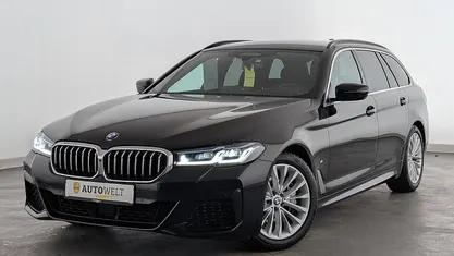 Gebraucht BMW 540 Shadowline 340 PS (250 kW) 2023 Saphirschwarz