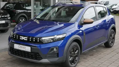 Neu Dacia Sandero Extreme 114 PS (83 kW) 2026 Ironblau Limousine
