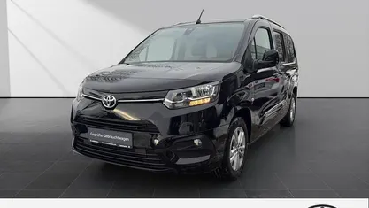 Schwarz Gebraucht 2022 Toyota Proace City City Van / Kleinbus | 26.990 € (Fairer Preis)